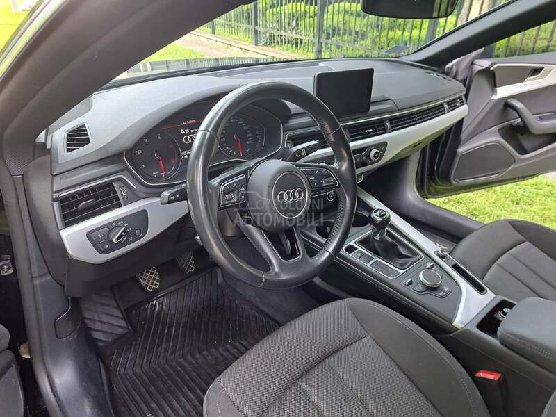 Audi A5 2.0TDIS-LINE AKC IJA