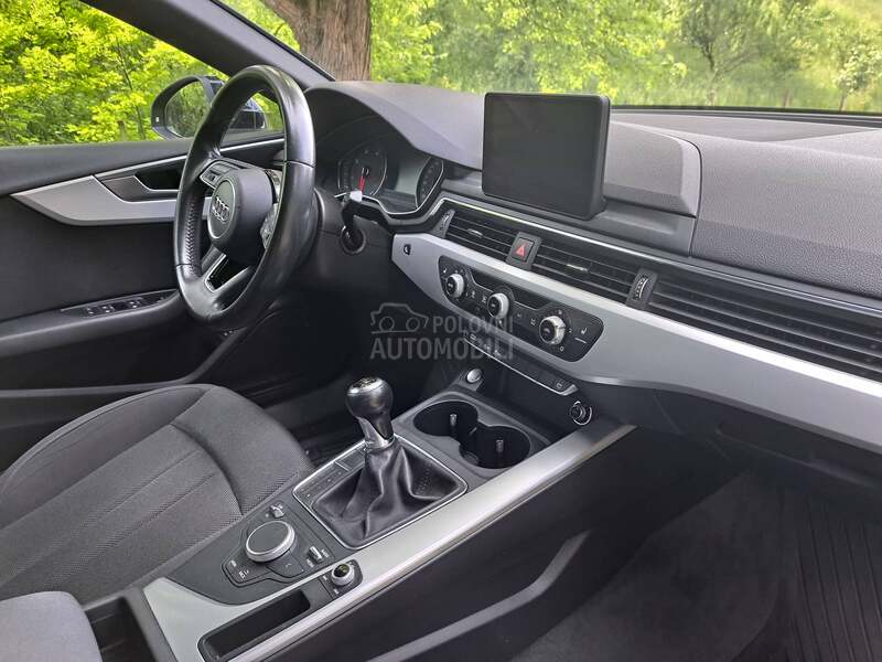 Audi A5 2.0TDIS-LINE AKC IJA