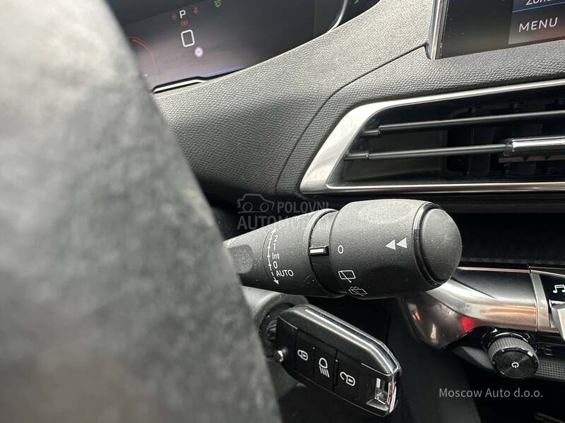 Peugeot 3008 Active business 1.2