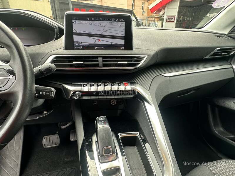 Peugeot 3008 Active business 1.2