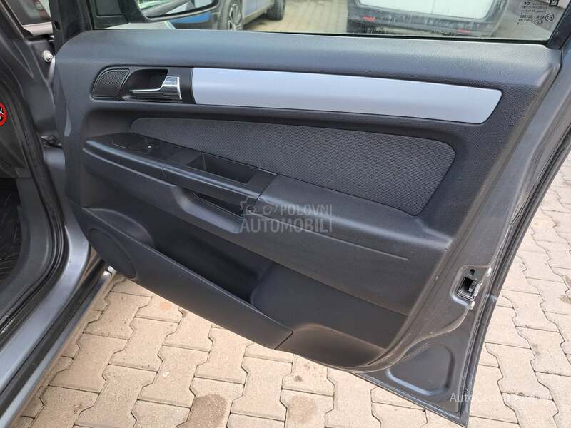 Opel Zafira 1.9cdti