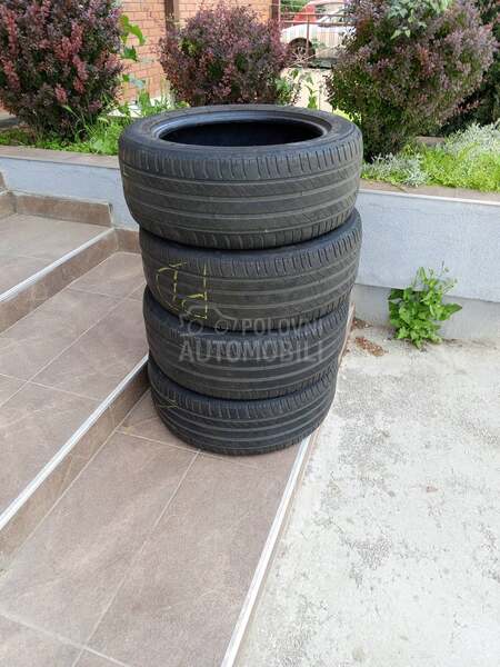 Kleber 215/55 R17 Letnja