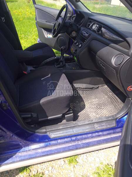 Mitsubishi Outlander 2.0 gl