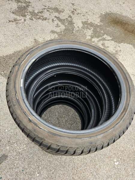 Pirelli 225/40 R18 Zimska