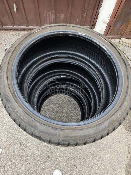 Pirelli 225/40 R18 Zimska