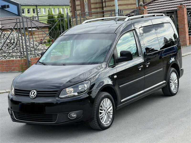 Volkswagen Caddy M.axi / 7 sedista