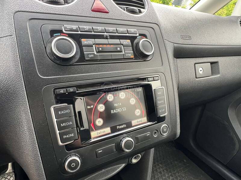 Volkswagen Caddy M.axi / 7 sedista