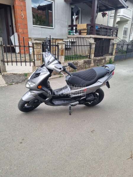Peugeot speedfight 2