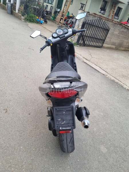 Peugeot speedfight 2