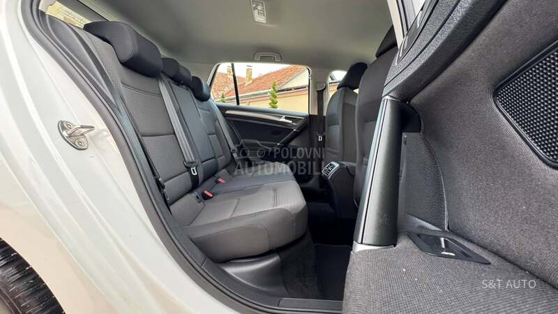 Volkswagen Golf 7 1.5 TGI/DSG/F.U.L.L