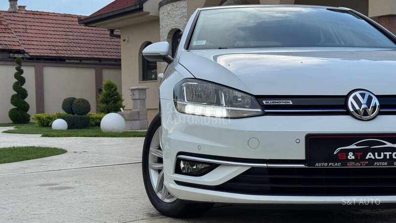 Volkswagen Golf 7 1.5 TGI/DSG/F.U.L.L