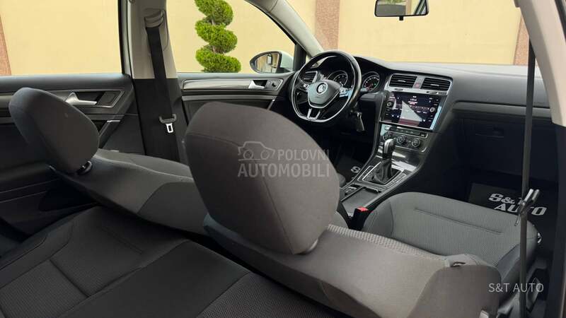 Volkswagen Golf 7 1.5 TGI/DSG/F.U.L.L