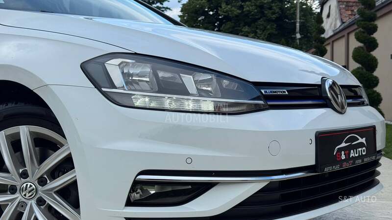 Volkswagen Golf 7 1.5 TGI/DSG/F.U.L.L