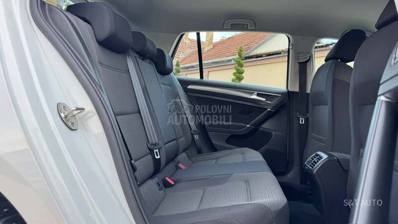 Volkswagen Golf 7 1.5 TGI/DSG/F.U.L.L