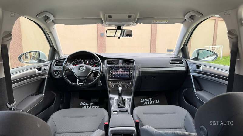 Volkswagen Golf 7 1.5 TGI/DSG/F.U.L.L