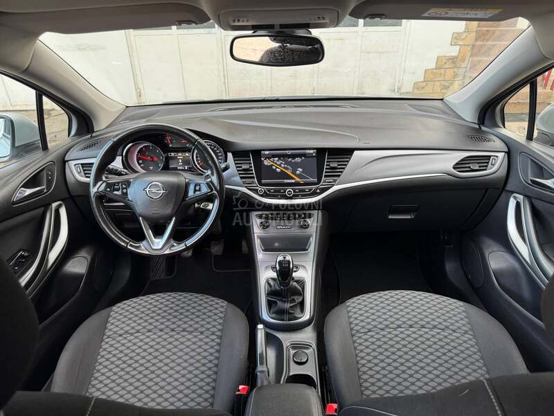 Opel Astra K LIMITED-EDITION
