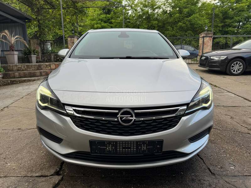 Opel Astra K LIMITED-EDITION
