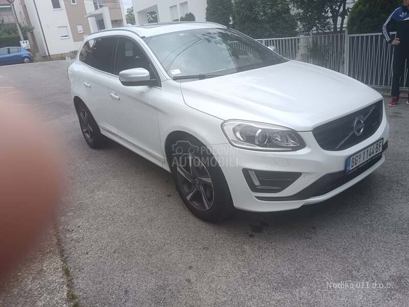 Volvo XC60 2,4 R Design