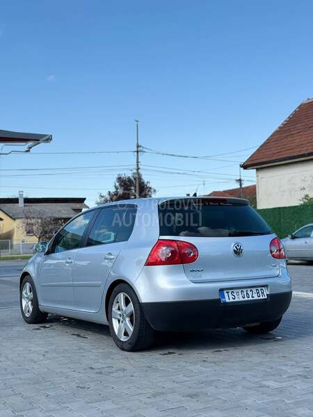 Volkswagen Golf 5 GT SPORT