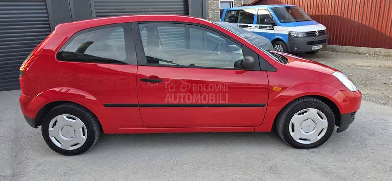 Ford Fiesta 1.3b kaonov
