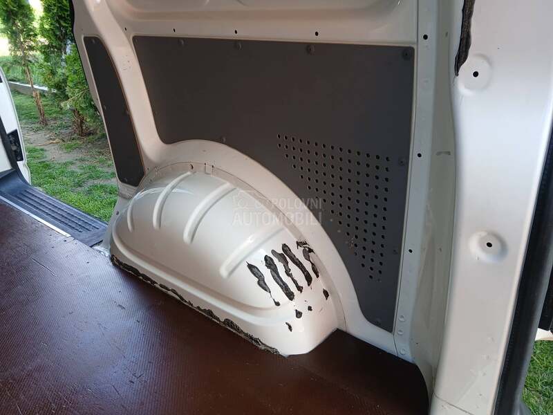 Volkswagen Transporter T5 1.9 TDI