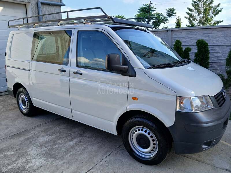 Volkswagen Transporter T5 1.9 TDI