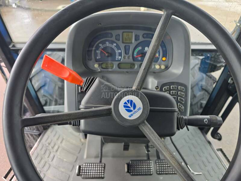 New Holland TL100A
