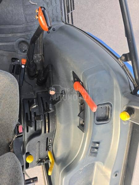 New Holland TL100A   E x t r a