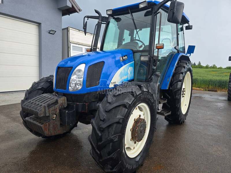 New Holland TL100A