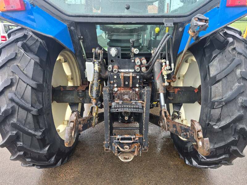 New Holland TL100A