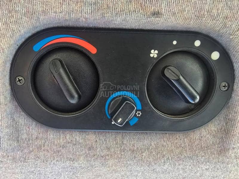 New Holland TL100A   E x t r a