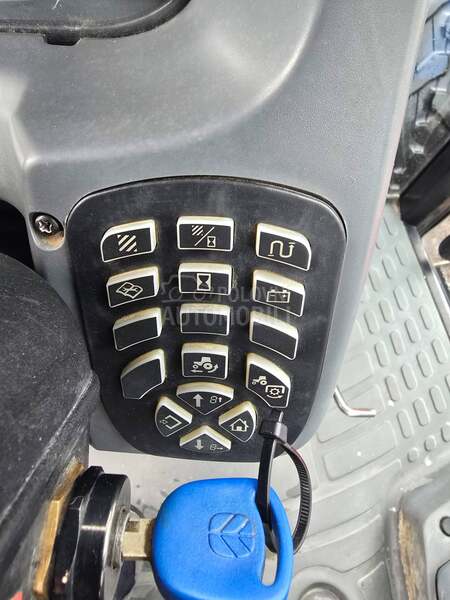 New Holland TL100A