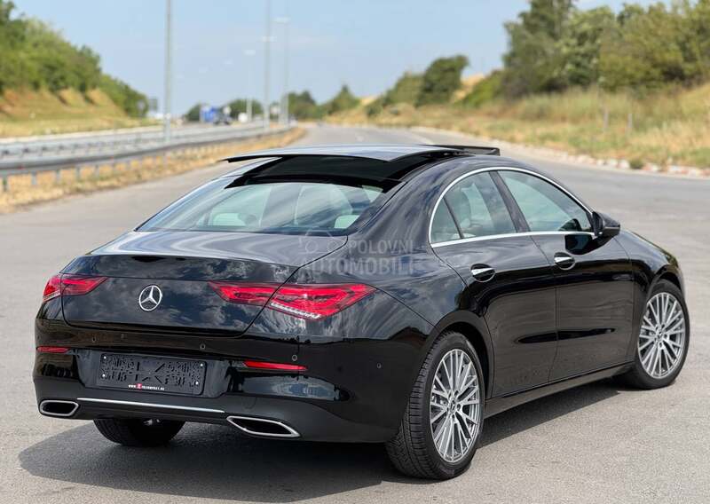 Mercedes Benz CLA 180 Pano/Distronic/LED