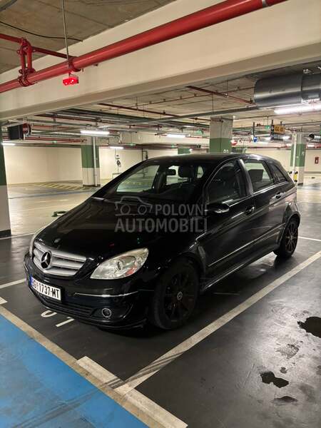 Mercedes Benz B 200 