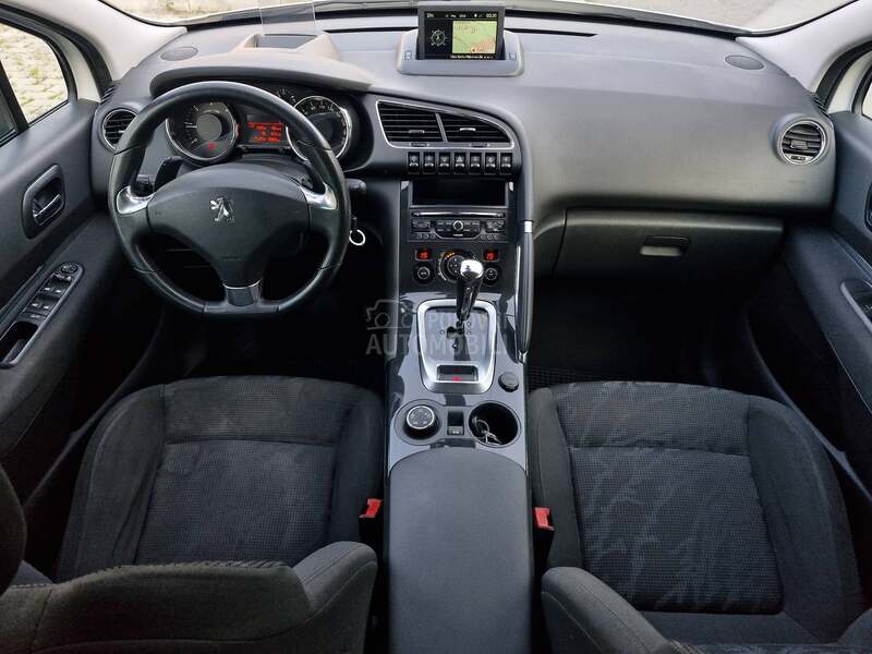 Peugeot 3008 1.6hdi alure pan aut