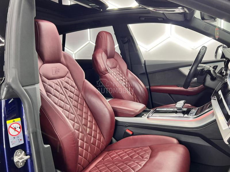 Audi SQ8 Mild Hibrid/PANO/360
