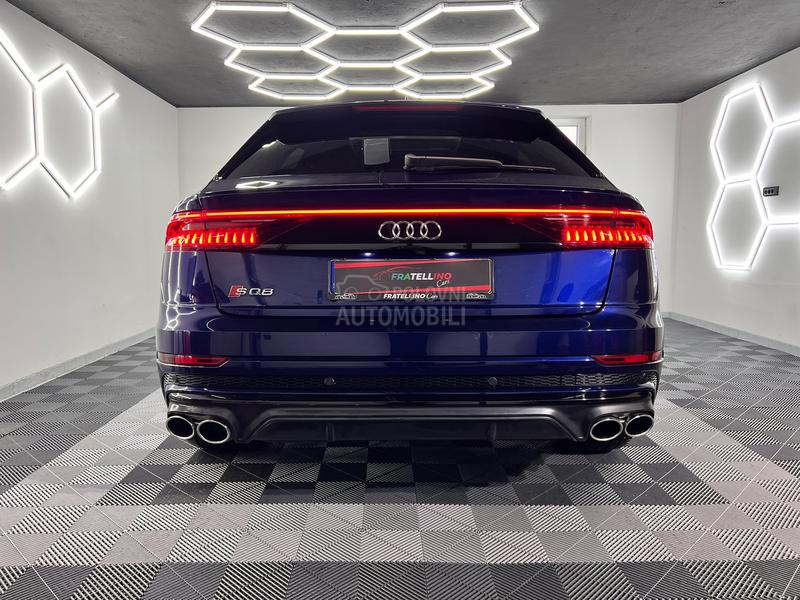 Audi SQ8 Mild Hibrid/PANO/360