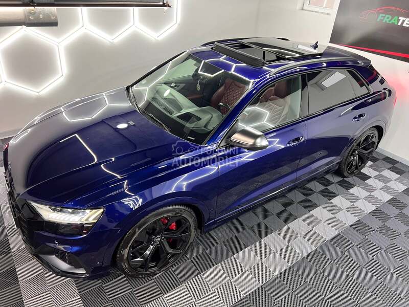Audi SQ8 Mild Hibrid/PANO/360