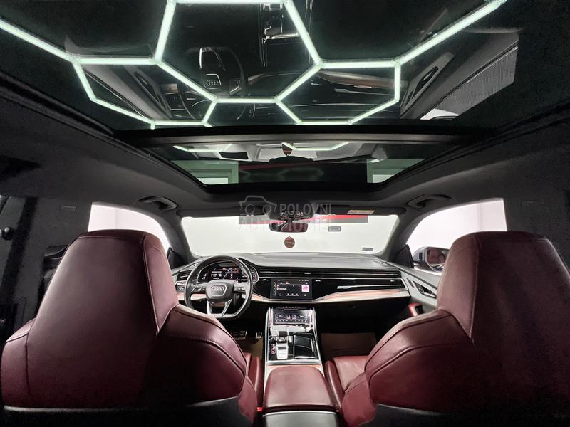 Audi SQ8 Mild Hibrid/PANO/360