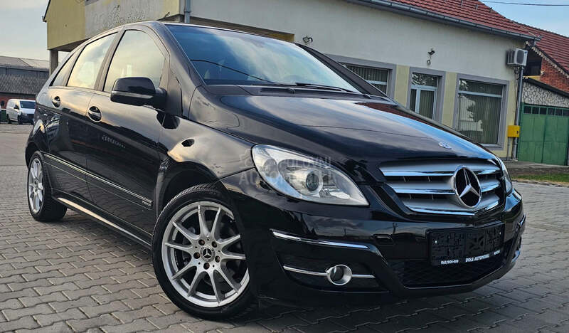 Mercedes Benz B 200 N.A.V.I