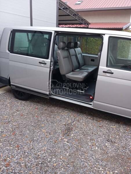 Volkswagen Transporter T5 2,5 TDI