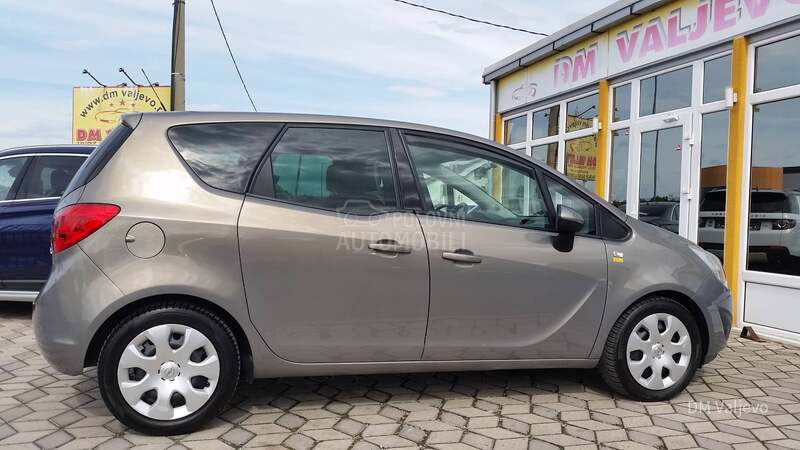 Opel Meriva 1.3CDTI NJOY/0DLIČNA