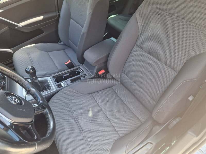 Volkswagen Golf 7 1.6 TDI Xenon