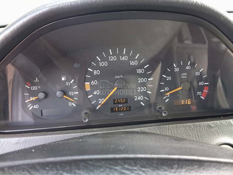 Mercedes Benz C 180 