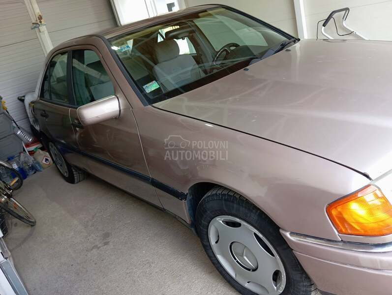 Mercedes Benz C 180 