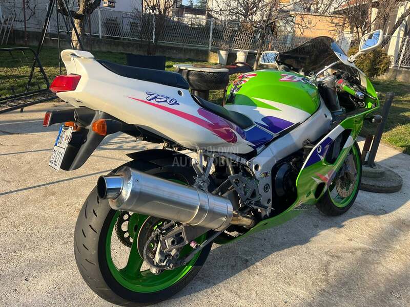 Kawasaki zxr 750