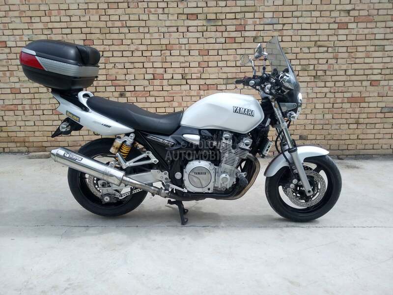 Yamaha XJR 1300