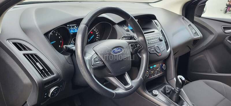 Ford Focus 1.0  LED 149.000 K.M