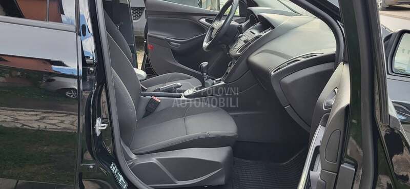 Ford Focus 1.0  LED 149.000 K.M