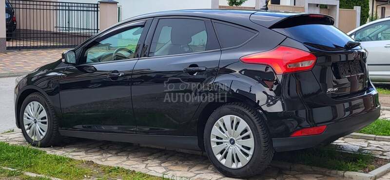 Ford Focus 1.0  LED 149.000 K.M
